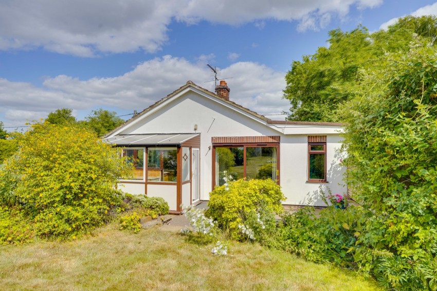 Images for Cross Green, Dullingham, CB8 EAID:4037033056 BID:e22d2fe2-cd8a-4ee5-877e-aff44adbf8aa