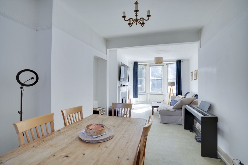 Images for High Street, Newmarket, CB8 EAID:4037033056 BID:e22d2fe2-cd8a-4ee5-877e-aff44adbf8aa