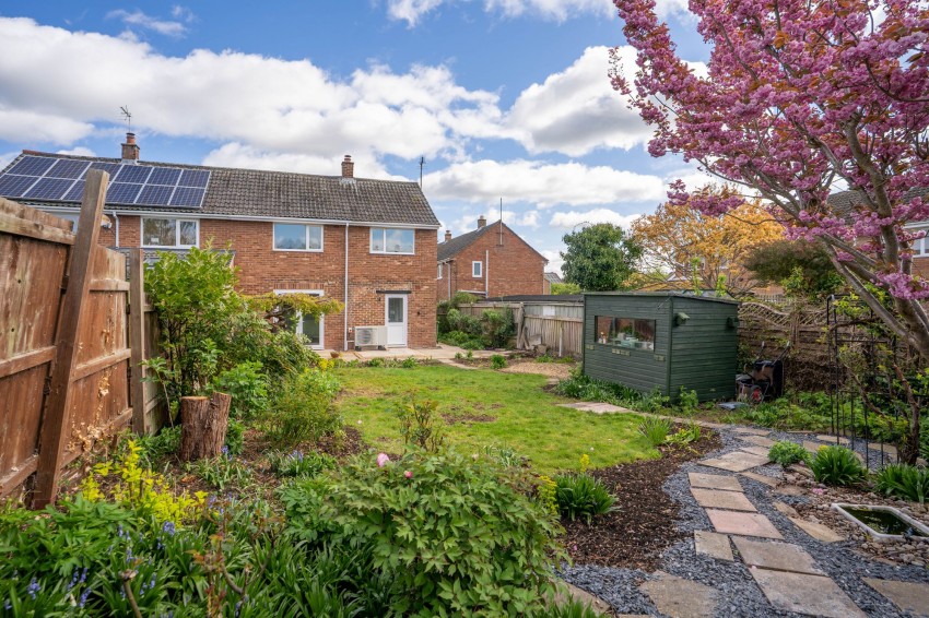 Images for Queens Close, Over, CB24 EAID:4037033056 BID:e9c2a2d5-4edb-4404-af16-967a1de68210