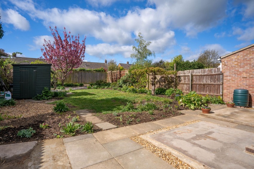 Images for Queens Close, Over, CB24 EAID:4037033056 BID:e9c2a2d5-4edb-4404-af16-967a1de68210