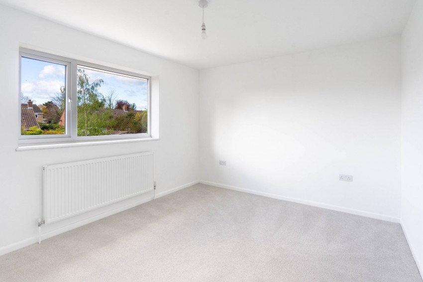 Images for Queens Close, Over, CB24 EAID:4037033056 BID:e9c2a2d5-4edb-4404-af16-967a1de68210