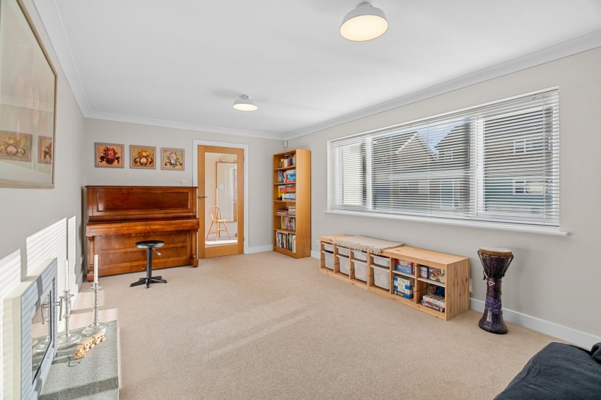 Images for King Edgar Close, Ely, CB6 EAID:4037033056 BID:d3db0e0c-3850-402c-b88b-52680bec4ac9