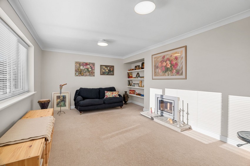 Images for King Edgar Close, Ely, CB6 EAID:4037033056 BID:d3db0e0c-3850-402c-b88b-52680bec4ac9