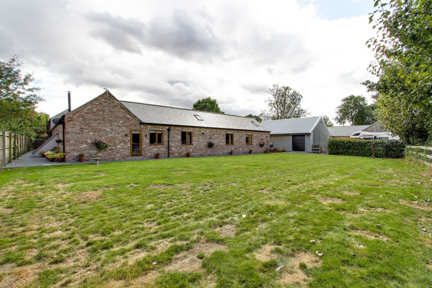 Images for Common Way, Tydd St. Mary, PE13 EAID:4037033056 BID:1d497ef6-e698-4427-833a-3b42529ac059