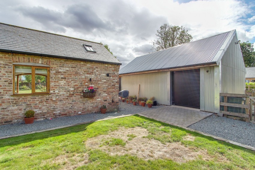 Images for Common Way, Tydd St. Mary, PE13 EAID:4037033056 BID:1d497ef6-e698-4427-833a-3b42529ac059