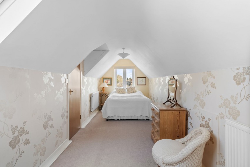 Images for High Street, Linton, CB21 EAID:4037033056 BID:2f5b1148-b901-4d34-9e72-64b6a96df570
