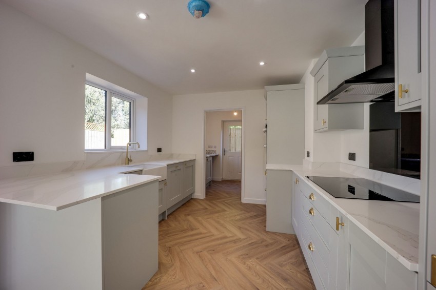 Images for Station Road, Tydd Gote, PE13 EAID:4037033056 BID:1d497ef6-e698-4427-833a-3b42529ac059