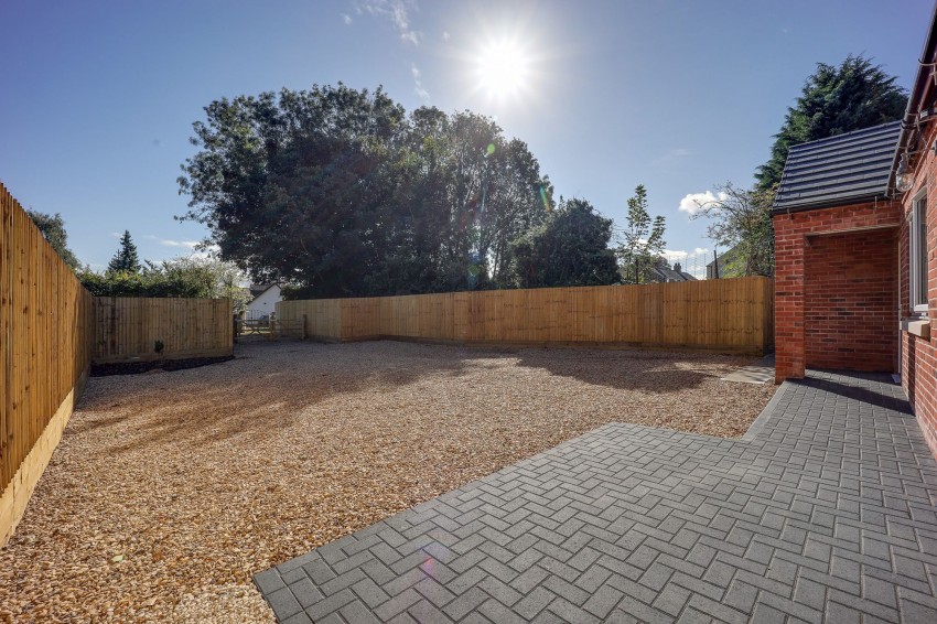 Images for Station Road, Tydd Gote, PE13 EAID:4037033056 BID:1d497ef6-e698-4427-833a-3b42529ac059