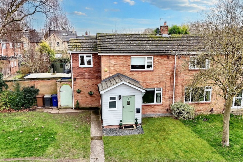 Images for New Road, Exning, CB8 EAID:4037033056 BID:e22d2fe2-cd8a-4ee5-877e-aff44adbf8aa