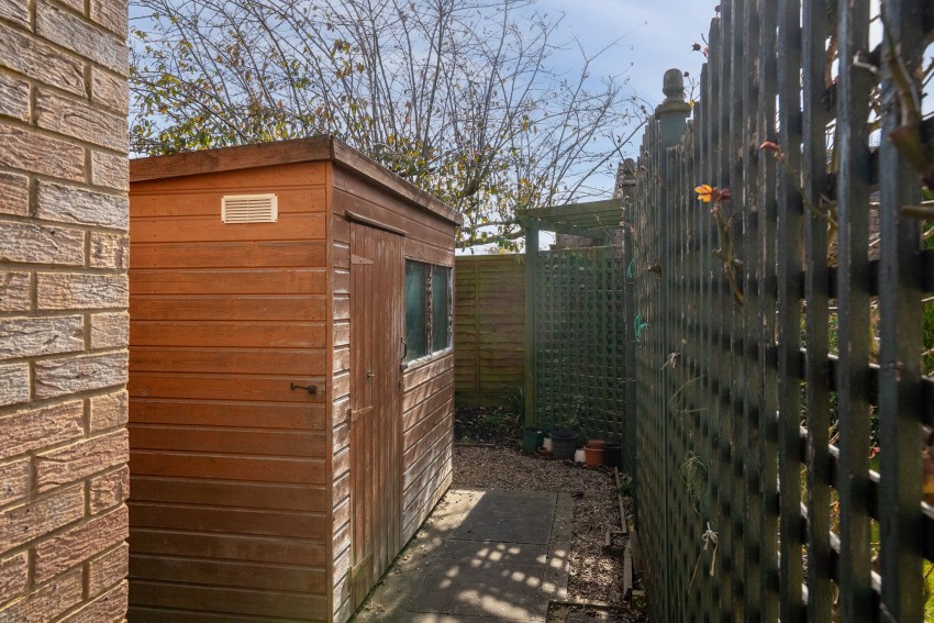 Images for Old Forge Gardens, Chatteris, PE16 EAID:4037033056 BID:d3db0e0c-3850-402c-b88b-52680bec4ac9