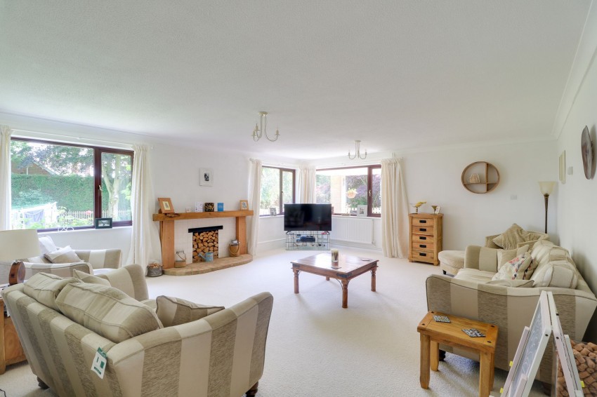 Images for Bradley Road, Burrough Green, CB8 EAID:4037033056 BID:e22d2fe2-cd8a-4ee5-877e-aff44adbf8aa