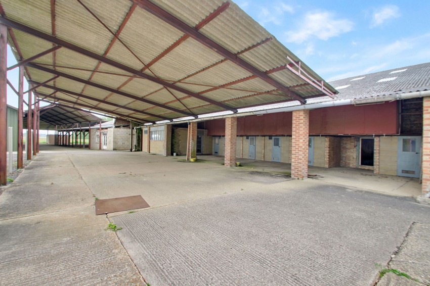 Images for Fendyke Lane, Gorefield, PE13 EAID:4037033056 BID:1d497ef6-e698-4427-833a-3b42529ac059
