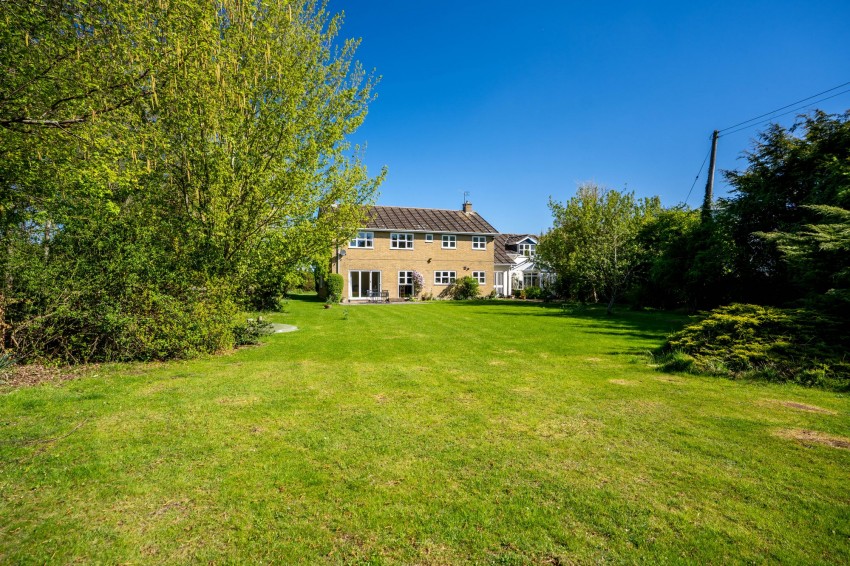 Images for Rose & Crown Road, Swavesey, CB24 EAID:4037033056 BID:e9c2a2d5-4edb-4404-af16-967a1de68210