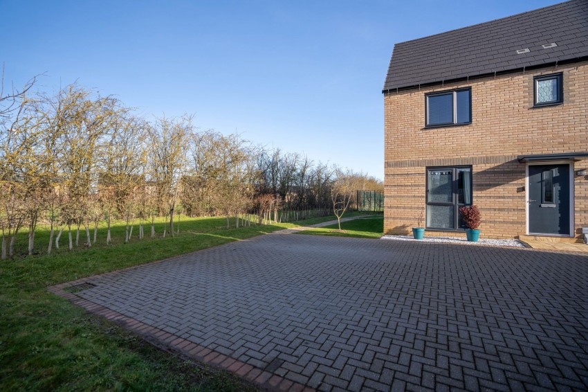 Images for Wellington Road, Northstowe, CB24 EAID:4037033056 BID:e9c2a2d5-4edb-4404-af16-967a1de68210