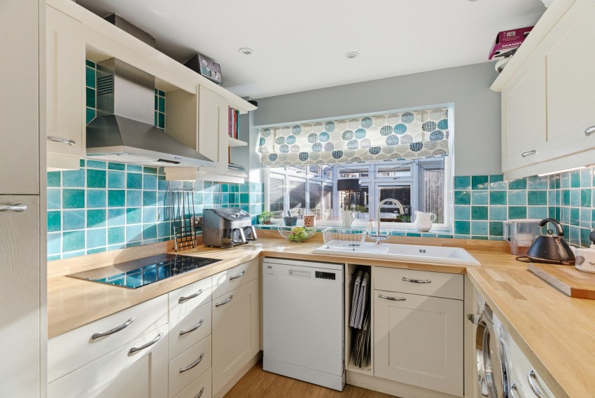 Images for Kingfisher Walk, Linton, CB21 EAID:4037033056 BID:2f5b1148-b901-4d34-9e72-64b6a96df570