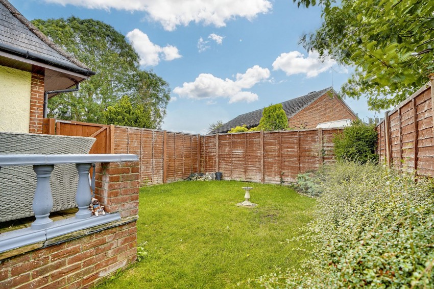 Images for Staples Lane, Soham, CB7 EAID:4037033056 BID:e22d2fe2-cd8a-4ee5-877e-aff44adbf8aa
