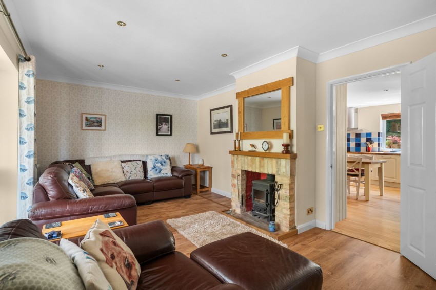 Images for Hadstock Road, Linton, CB21 EAID:4037033056 BID:2f5b1148-b901-4d34-9e72-64b6a96df570