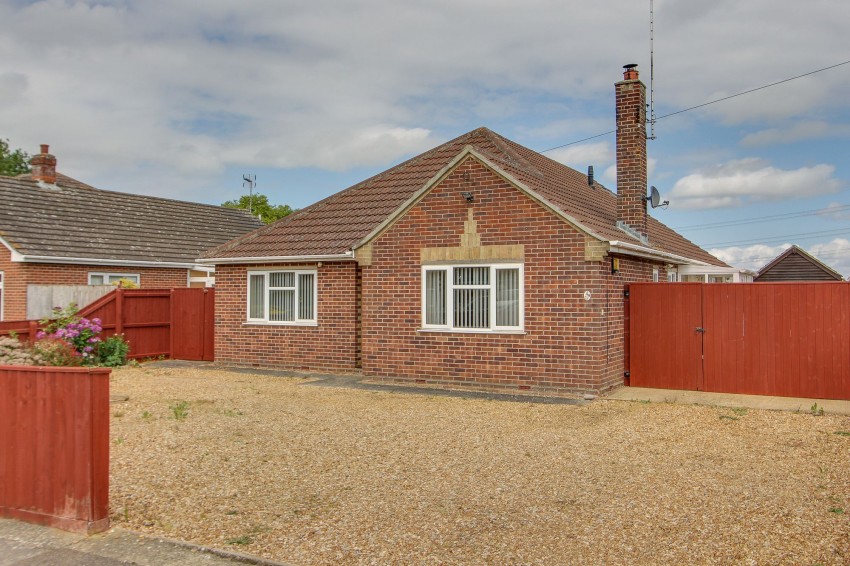 Images for St. Pauls Road North, Walton Highway, PE14 EAID:4037033056 BID:1d497ef6-e698-4427-833a-3b42529ac059