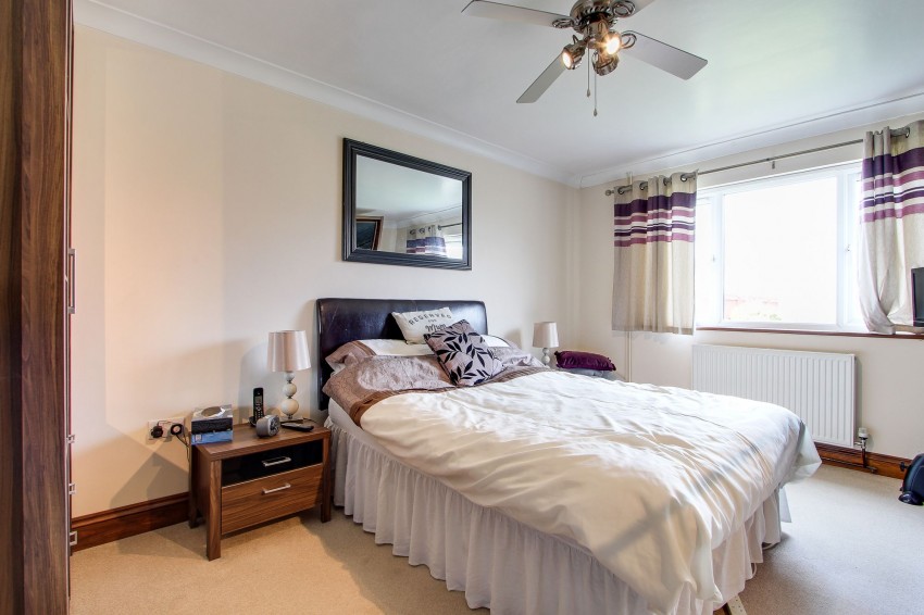 Images for St. Pauls Road North, Walton Highway, PE14 EAID:4037033056 BID:1d497ef6-e698-4427-833a-3b42529ac059