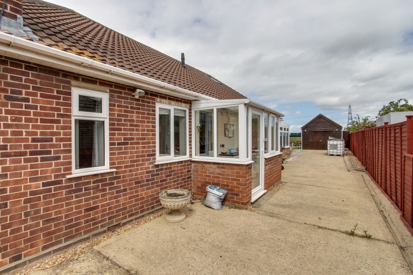 Images for St. Pauls Road North, Walton Highway, PE14 EAID:4037033056 BID:1d497ef6-e698-4427-833a-3b42529ac059