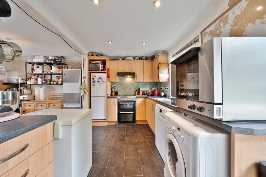 Images for Brentwood Close, Cambridge, CB5 EAID:4037033056 BID:df7a2b8e-b283-433c-96bc-9990089caf32