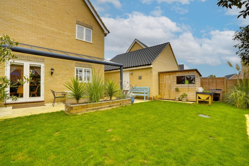 Images for Meadowhawk, Soham, CB7 EAID:4037033056 BID:e22d2fe2-cd8a-4ee5-877e-aff44adbf8aa