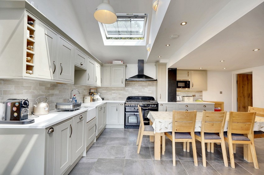 Images for Parsonage Lane, Burwell, CB25 EAID:4037033056 BID:e22d2fe2-cd8a-4ee5-877e-aff44adbf8aa