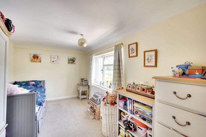 Images for Parsonage Lane, Burwell, CB25 EAID:4037033056 BID:e22d2fe2-cd8a-4ee5-877e-aff44adbf8aa
