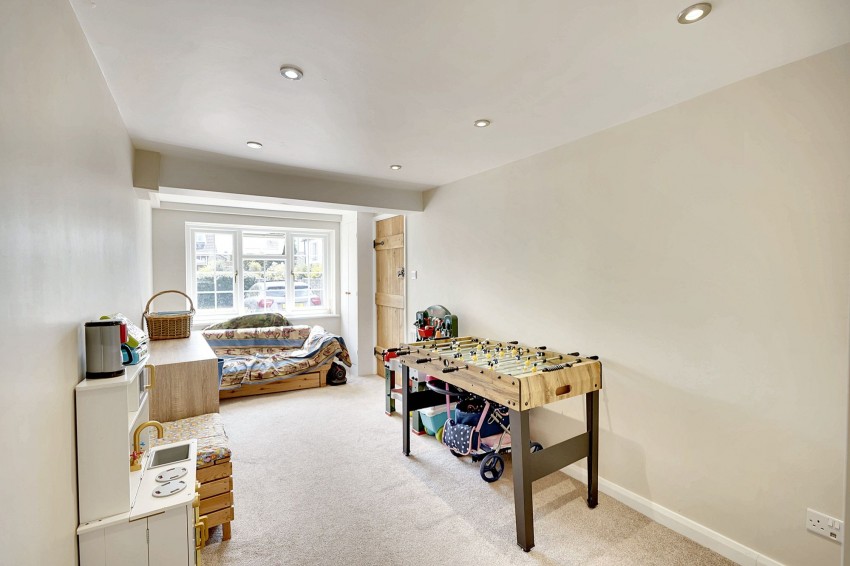 Images for Parsonage Lane, Burwell, CB25 EAID:4037033056 BID:e22d2fe2-cd8a-4ee5-877e-aff44adbf8aa