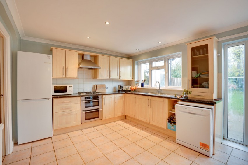 Images for Millbank, Newmarket, CB8 EAID:4037033056 BID:e22d2fe2-cd8a-4ee5-877e-aff44adbf8aa