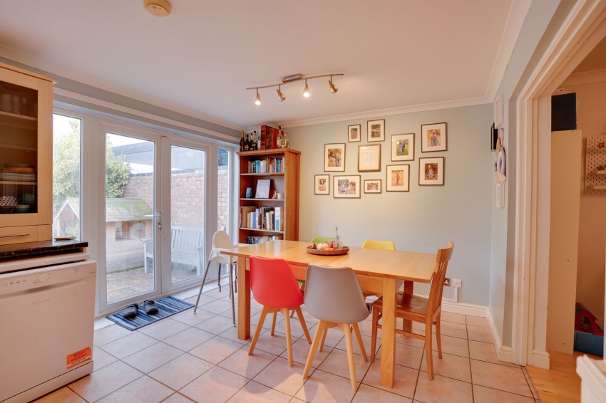 Images for Millbank, Newmarket, CB8 EAID:4037033056 BID:e22d2fe2-cd8a-4ee5-877e-aff44adbf8aa