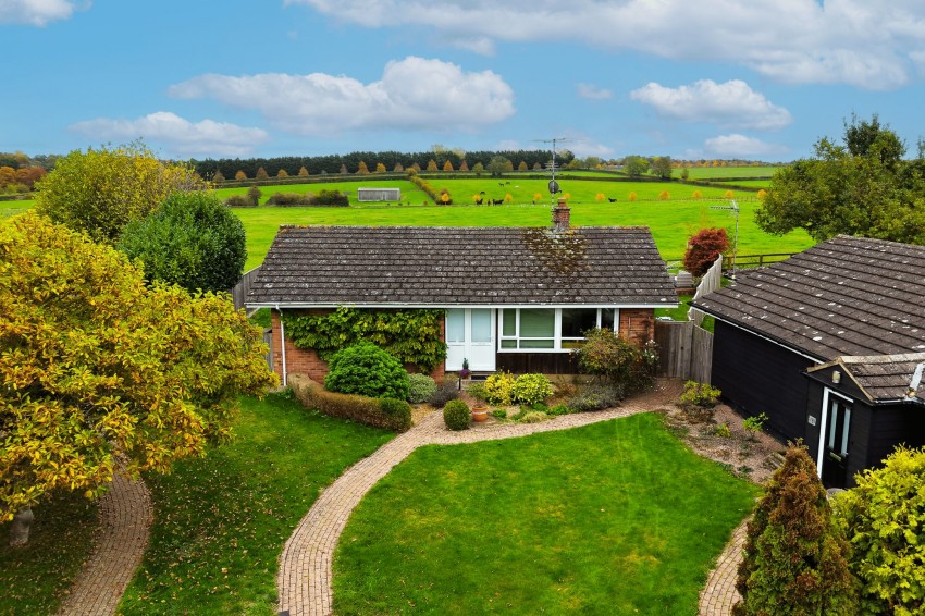 Images for Holland Park, Cheveley, CB8 EAID:4037033056 BID:e22d2fe2-cd8a-4ee5-877e-aff44adbf8aa