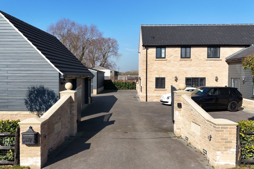 Images for Hasse Road, Soham, CB7 EAID:4037033056 BID:e22d2fe2-cd8a-4ee5-877e-aff44adbf8aa