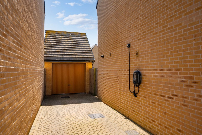 Images for Heron Road, Northstowe, CB24 EAID:4037033056 BID:e9c2a2d5-4edb-4404-af16-967a1de68210