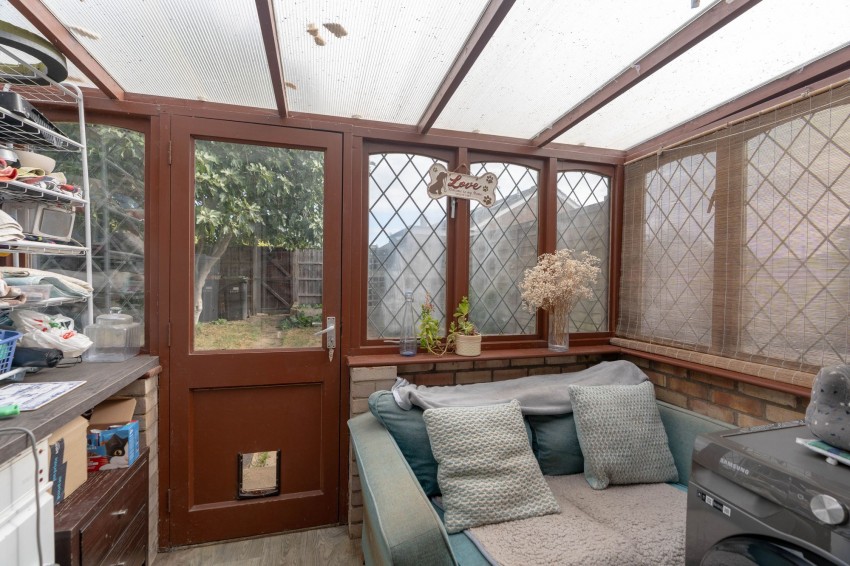 Images for Linden Way, Haddenham, CB6 EAID:4037033056 BID:e9c2a2d5-4edb-4404-af16-967a1de68210