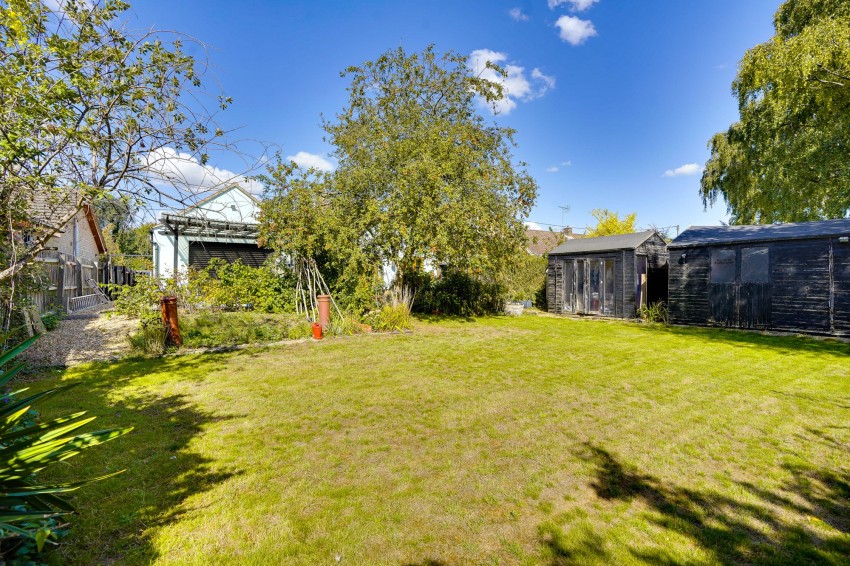 Images for East Fen Road, Isleham, CB7 EAID:4037033056 BID:e22d2fe2-cd8a-4ee5-877e-aff44adbf8aa