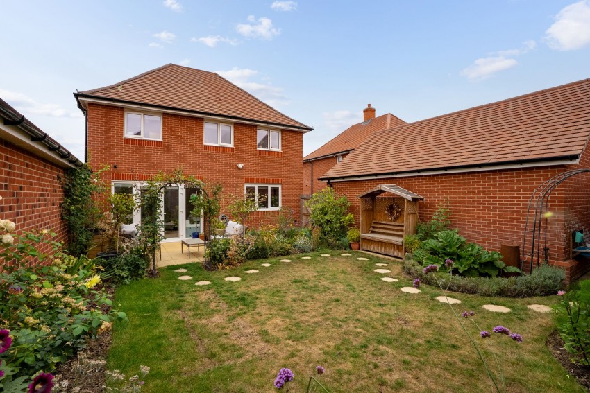 Images for Gurteen Avenue, Little Wratting, CB9 EAID:4037033056 BID:2f5b1148-b901-4d34-9e72-64b6a96df570