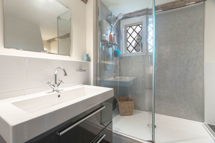 Images for Burton End, West Wickham, CB21 EAID:4037033056 BID:2f5b1148-b901-4d34-9e72-64b6a96df570