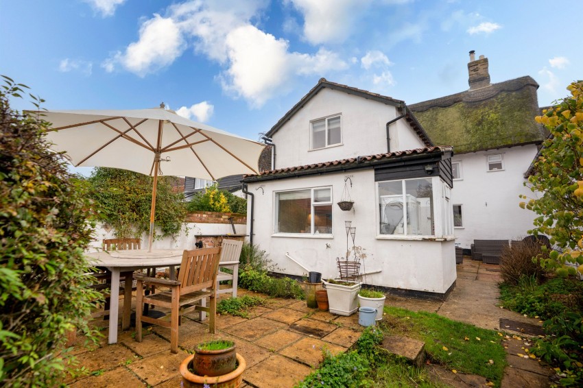 Images for Burton End, West Wickham, CB21 EAID:4037033056 BID:2f5b1148-b901-4d34-9e72-64b6a96df570