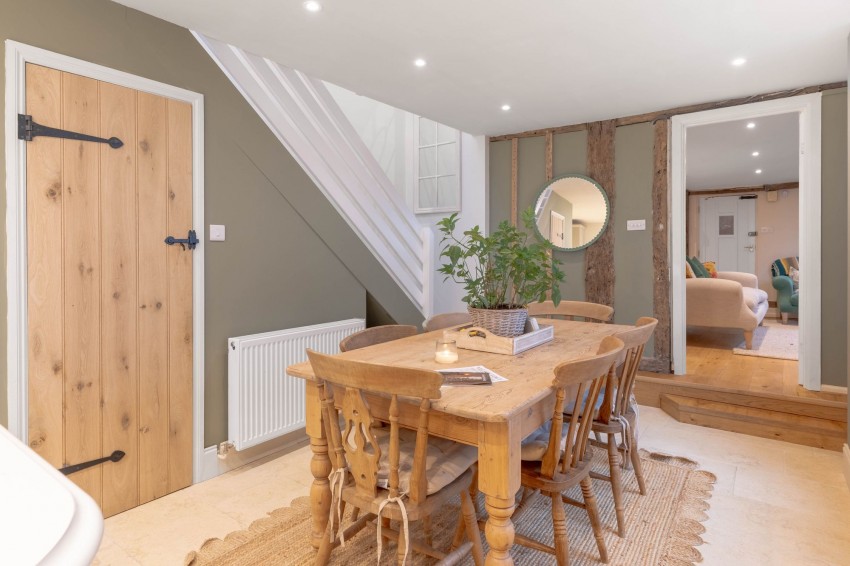 Images for Burton End, West Wickham, CB21 EAID:4037033056 BID:2f5b1148-b901-4d34-9e72-64b6a96df570