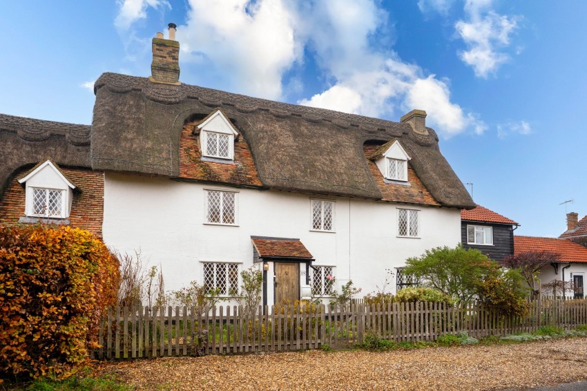 Images for Burton End, West Wickham, CB21 EAID:4037033056 BID:2f5b1148-b901-4d34-9e72-64b6a96df570