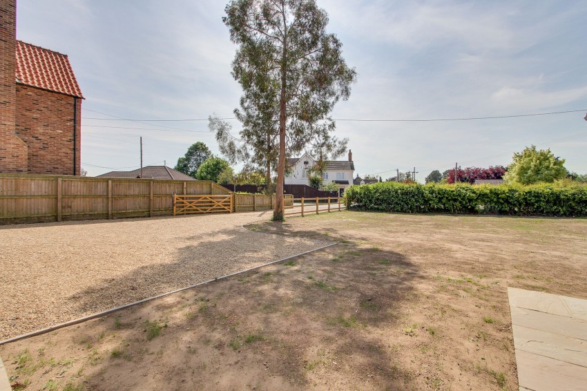 Images for The Cottons, Outwell, PE14 EAID:4037033056 BID:1d497ef6-e698-4427-833a-3b42529ac059
