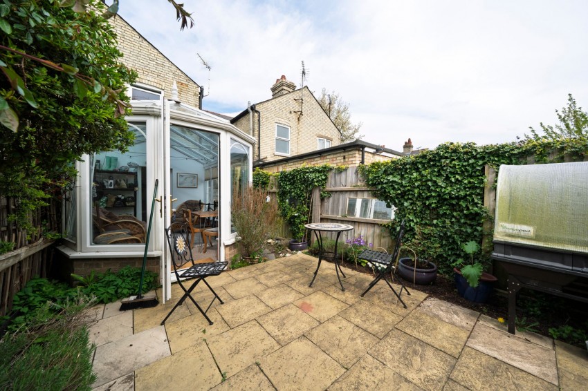 Images for Cherry Hinton Road, Cambridge, CB1 EAID:4037033056 BID:df7a2b8e-b283-433c-96bc-9990089caf32