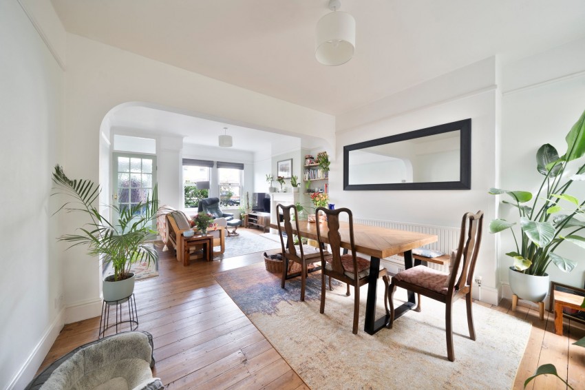 Images for Cherry Hinton Road, Cambridge, CB1 EAID:4037033056 BID:df7a2b8e-b283-433c-96bc-9990089caf32