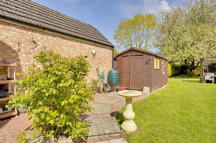 Images for Elizabeth Way, Burrough Green, CB8 EAID:4037033056 BID:e22d2fe2-cd8a-4ee5-877e-aff44adbf8aa