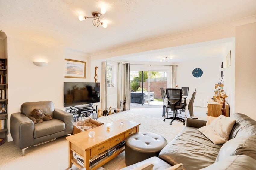 Images for Elizabeth Way, Burrough Green, CB8 EAID:4037033056 BID:e22d2fe2-cd8a-4ee5-877e-aff44adbf8aa