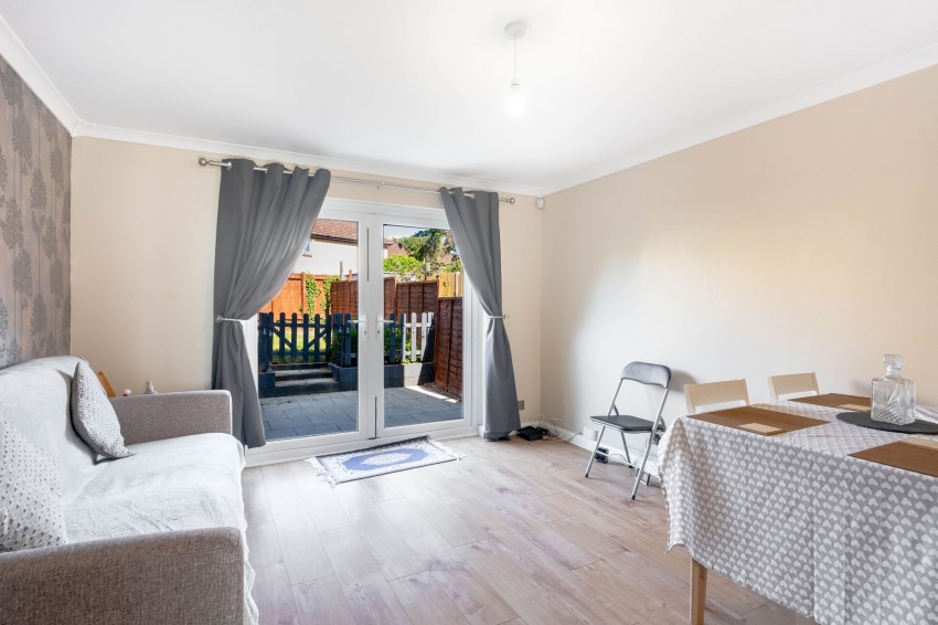 Images for Stonefield, Bar Hill, CB23 EAID:4037033056 BID:e9c2a2d5-4edb-4404-af16-967a1de68210