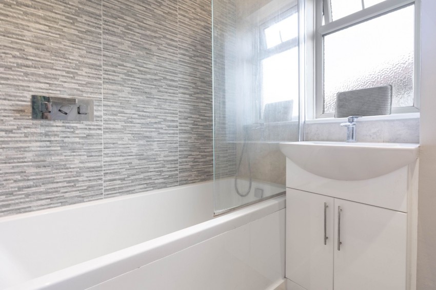 Images for Stonefield, Bar Hill, CB23 EAID:4037033056 BID:e9c2a2d5-4edb-4404-af16-967a1de68210