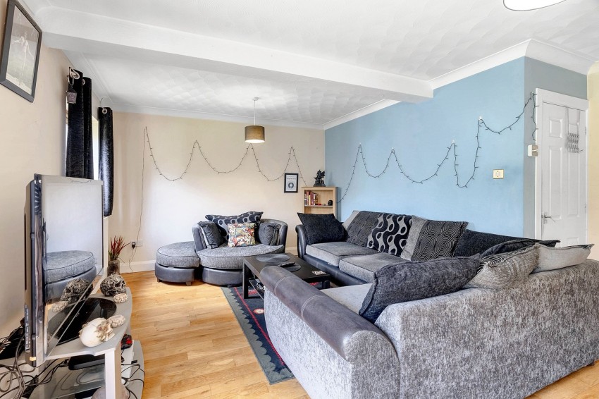 Images for Earith Road, Willingham, CB24 EAID:4037033056 BID:e9c2a2d5-4edb-4404-af16-967a1de68210