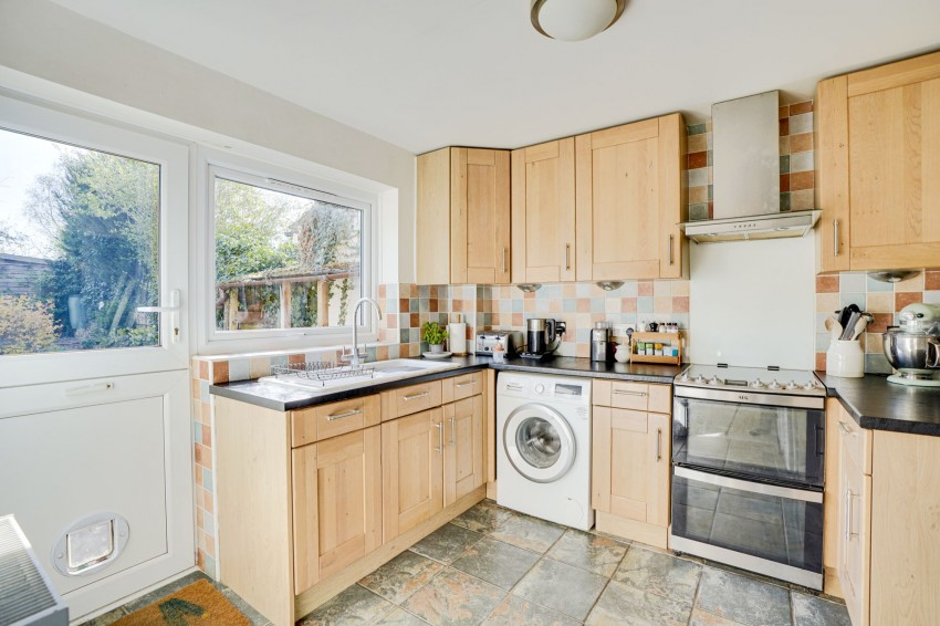 Images for High Street, Swaffham Bulbeck, CB25 EAID:4037033056 BID:e22d2fe2-cd8a-4ee5-877e-aff44adbf8aa